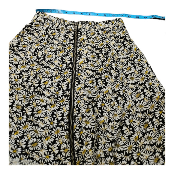 Pins and Needles XS Floral Full Zip Mini Skirt - Picture 6 of 7